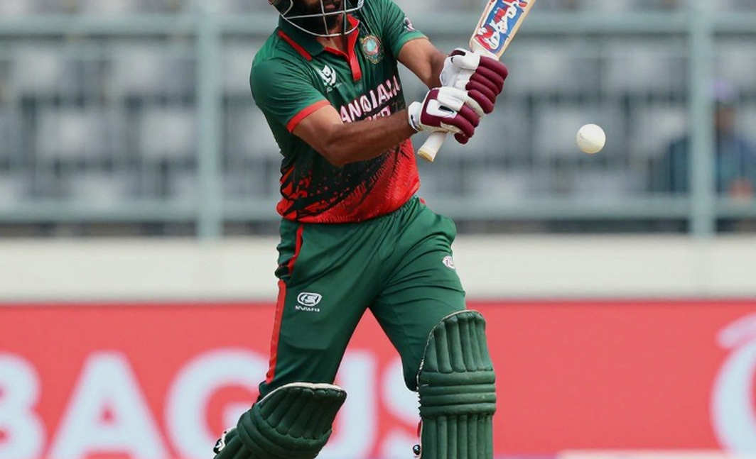 Zimbabwe Lost the Fourth Over, Not the 221 — Reading Sikandar Raza's 'Complacency' Against the Scorecard Zimbabwe Lost the Fourth Over, Not the 221 — Reading Sikandar Raza's 'Complacency' Against the Scorecard